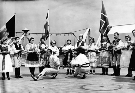 Third Reich - Strength through Joy 1939 (photo)