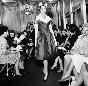 Debutante model Daniele Ruais wearing A l Ombre theme dress from Young Girls in Flowers spring summer 1959 fashion collection by Virginie, January 25, 1959 (photo)