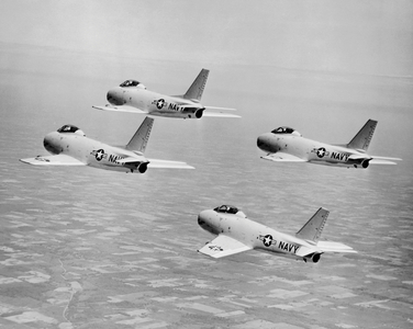 Military airplanes in flight, Blue Angels, US Navy Precision Flight Team