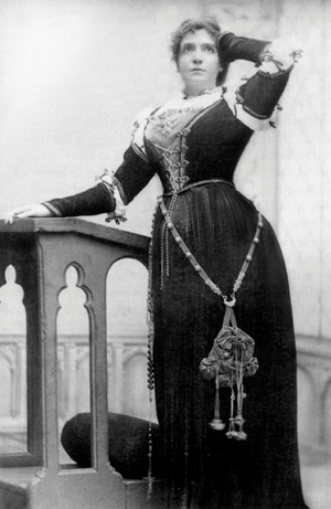 Nellie Melba as Marguerite in Faust, 1896 (b/w photo)