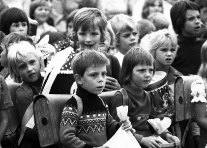 DEU, Germany, Dortmund: School enrolment on 03.09.1975 in Dortmund-Eichlinghofen. …, 1975 (photo)