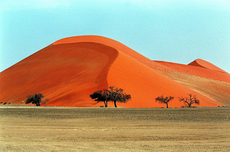 Sand dune in Sossusvlei..., 2000 (photo)