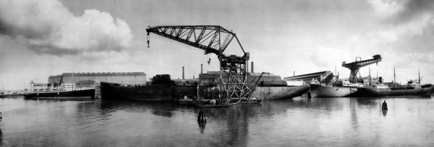 Friedrich Krupp Germaniawerft in Kiel (b/w photo)