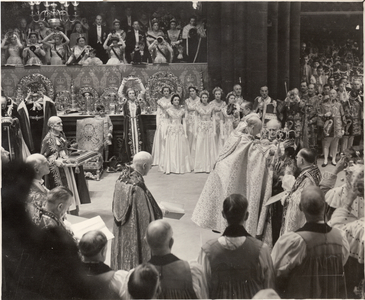 Duchess Mary, with her coronet aloft paying homage to Queen Elizabeth II at the Coronation, 1953 (b/w photo)