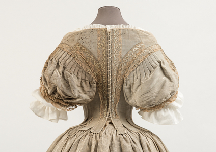 the silver tissue dress Seventeenth century court dress | The silver tissue dress is