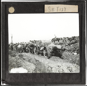 Hauling a 60-pounder on the Somme, October 1916 (lantern slide)