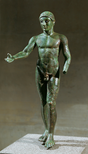 Victorious athlete offering a libation …