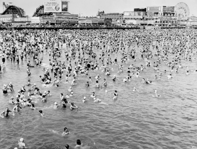 New York - Coney Island, 1936 (b/w photo)