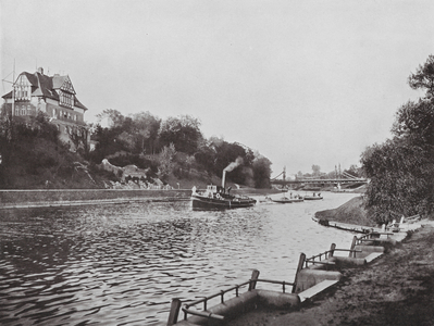 Lubeck: Elb, Trave Kanal mit Navigationsschule (b/w photo)