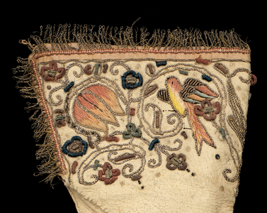 COSTUME: glove, England (place of manufacture), c. 1640-1645 (leather, silk, silver, hand-stitched)