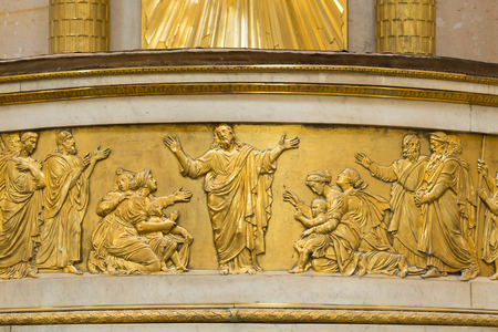 Decor of the nave, chapel of the Invalides (1670), Paris (photograph)