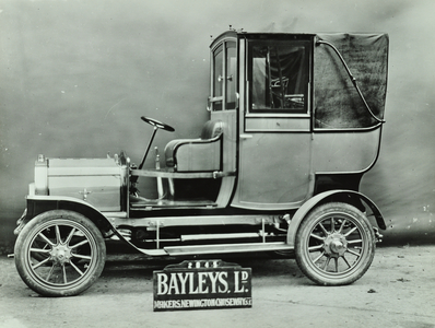 Exterior of taxicab , 1908 (b/w photo)