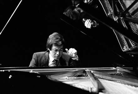 Dimitri Alexeev in 1990 (b/w photo)