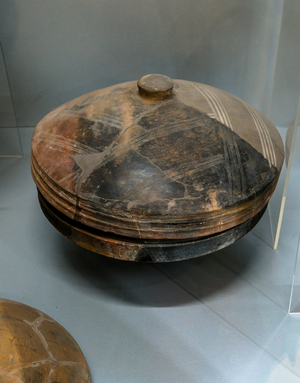 Ceramic vessels, Late Chalcolithic, 5000 B.C. (ceramic)