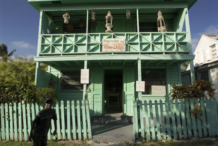 Patricia's fruits and vegetables store in Dunmore Town, Harbour Island, The Bahamas, 2019 (photo)