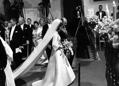 Oslo, 1968-08-29: Royal Norwegian wedding. Crown Prince Harald marries Sonja Haraldsen ..., 1968 (photo)