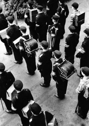 II. WK, News Hitler Youth, 1940 (photo)