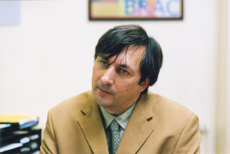 MENTIR UN PEU