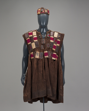 Warrior'S Tunic With Matching Hat And Staff (photo)