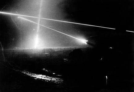 German Mg-42 during a nocturnal battle, 1945 (b/w photo)
