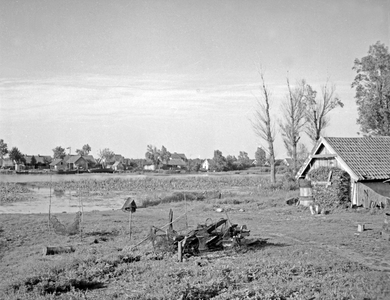 The village Elchwerder at river Nemonien in the Memel delta, East Prussia, 1930s (b/w photo)