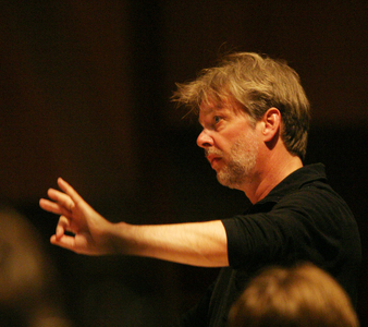 Jukka-Pekka Saraste conducting BBC