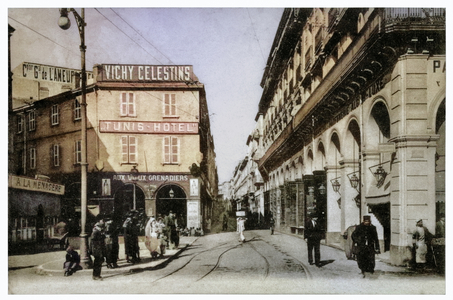 Street in Algiers, c.1924 (photo)