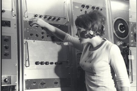 Rika Zarai 1965 (picture)