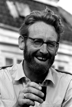 Bergen 196007 The philosopher Arild Haaland outside his house, Bread Council …, 1960 (photo)