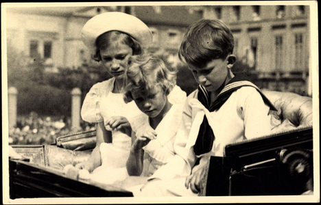 Ak S.A.R. Princess Joséphine Charlotte and Prince Baudouin (b/w photo)