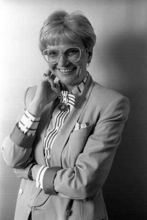 Minister of Urban Planning Gerda Hasselfeldt (FRG CSU), highlight..., 1989 (photo)