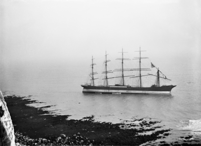 The German schooner The Preussen, run aground in St Margaret's Bay, Kent, November 1910 (b/w photo)