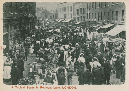 A typical scene in Petticoat Lane, London (photo)