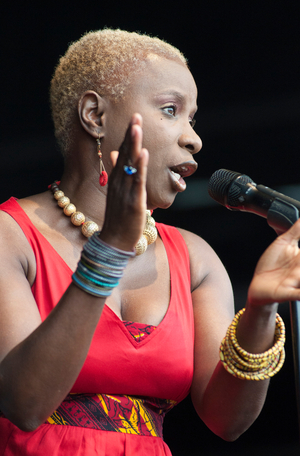 Angelique Kidjo (photo)