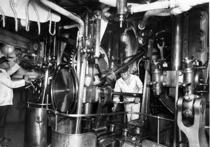 Engine room of a German warship (b/w photo)