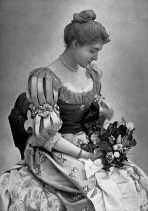Mrs Brown Potter, english actress of Savoy Theater, London, photo from french paper "Le Theatre" august 1905