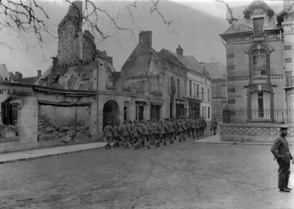 I. WK - Western Front - Destroyed Corbeny (photo)