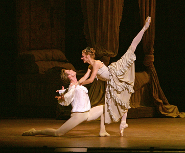 Royal Ballet 'Manon' (photo)