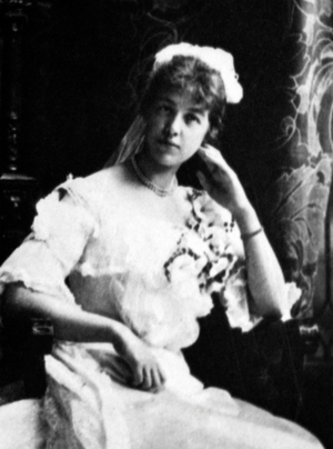 ELGAR - ENIGMA VARIATIONS Isobel Fitton, dedicatee of Variation VI (Ysobel) English composer (1857-1934)