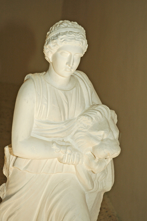 Libya, statue of Cyrene strangling the lion (orig in British Museum)