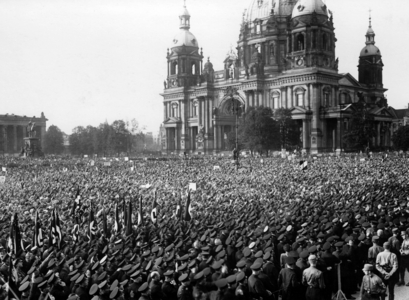 Third Reich, Gleichschaltung of the trade unions in, 1933 (photo)