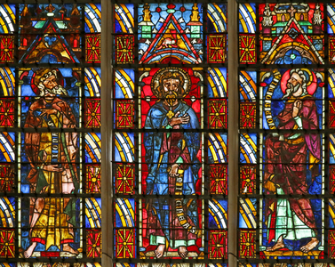 Window depicting the Prophets Jonah, Micah and Sophonias (stained glass)