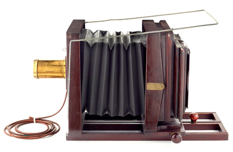 Studio camera, Eastman Kodak Company, 1907-26 (wood, metal, cloth & rubber) (see also 742401)
