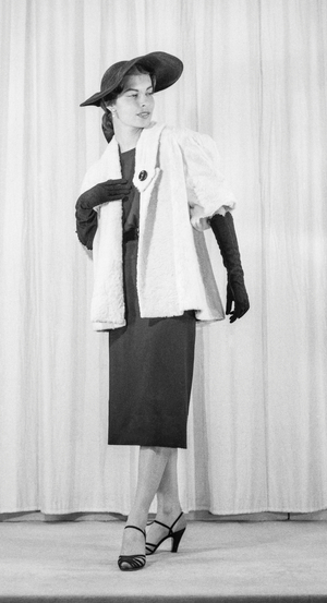 Maggy Rouff fashion, Paris, February 9, 1951 (b/w photo)