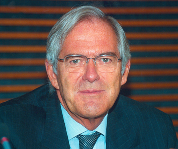 Roland Berger, 2001 (photo)