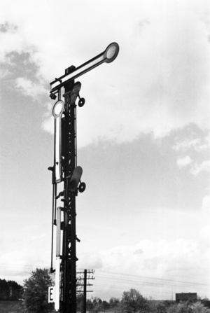 Train signal, 1941-1945 (b/w photo)