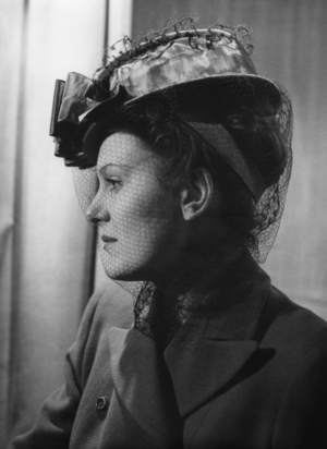 Hat fashion, 1943