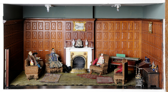 Doll's house, 1880-1900 (mixed media)