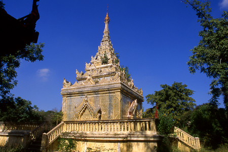 Burma / Myanmar: The tomb of King Mindon Min (r. 1853 - 1878), 10th and penultimate ruler of the Konbaung Dynasty (1752-1885), in the grounds of the fort at Mandalay (photo)