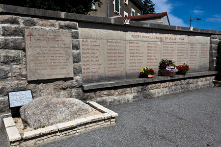 War memorial, Vassieux-en-Vercors (photo)